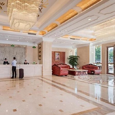 Vienna Hotel Huizhou Chenjiang Avenue Exterior photo