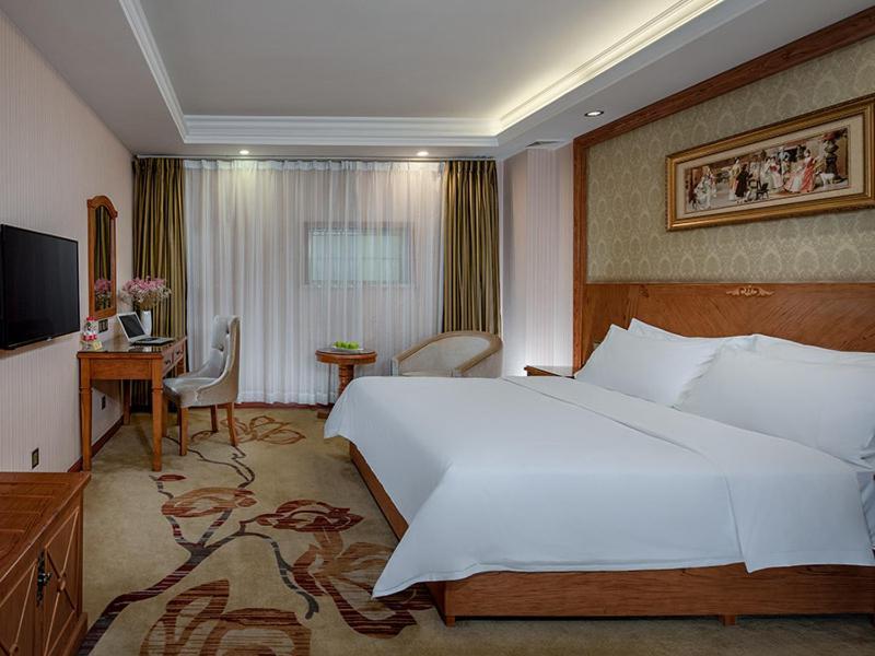 Vienna Hotel Huizhou Chenjiang Avenue Exterior photo